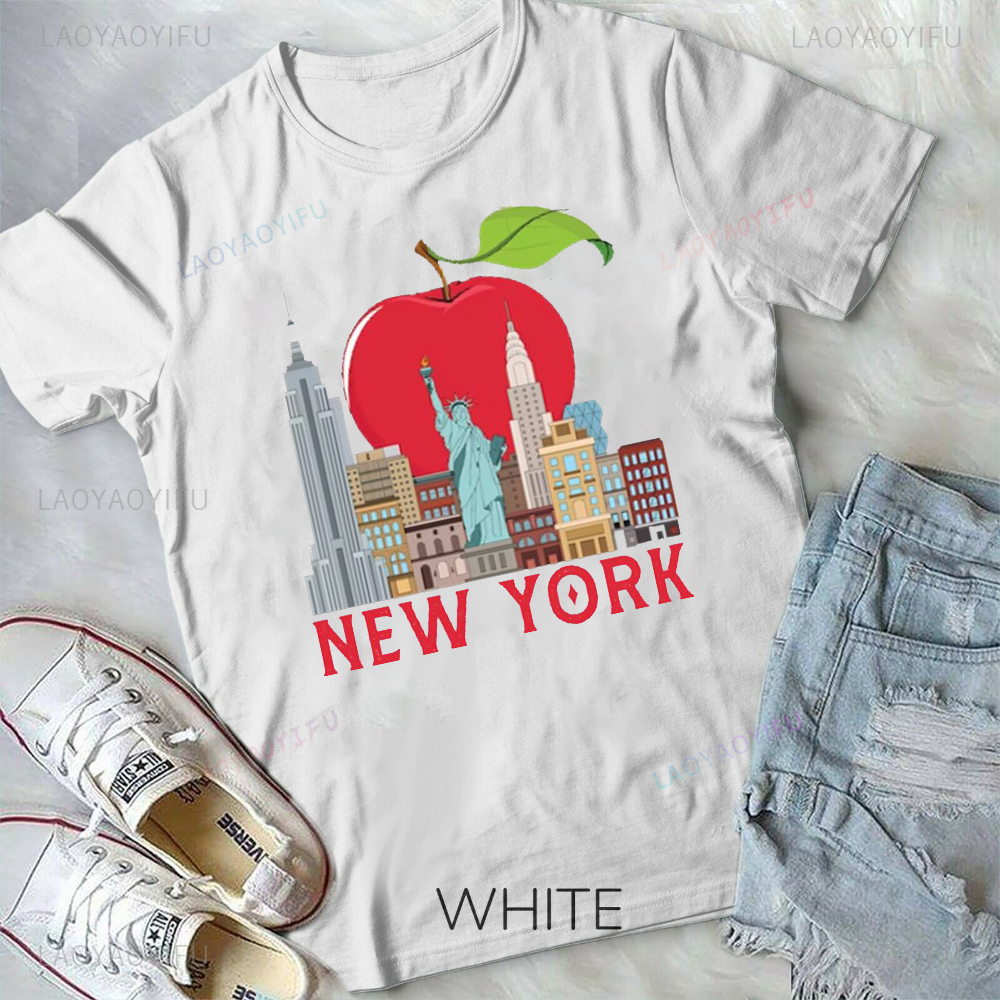 Street Fashion In New York - New York Printed T-shirt Capital New