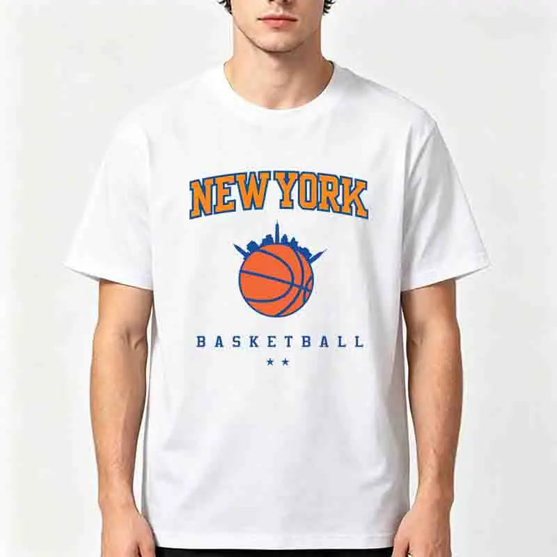 Street Fashion In New York - New York Graphic Print T-shirts for