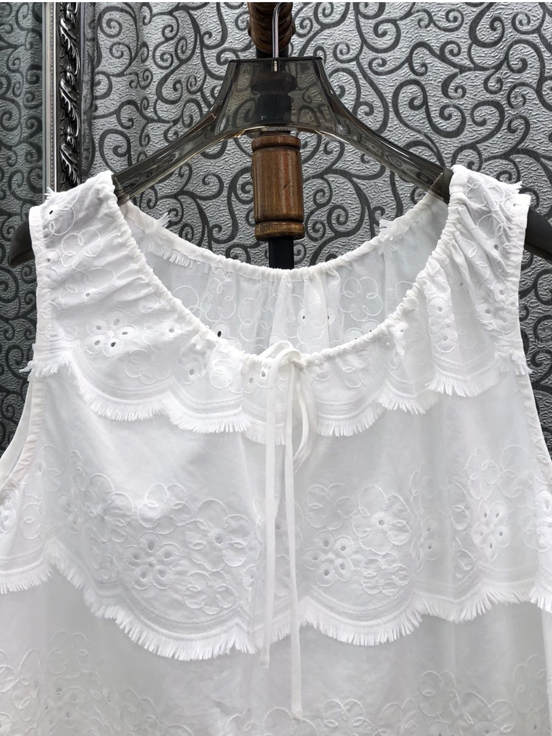 Milan Small Town Special Offer - Street Fashion Of Milan ulasan dan harga