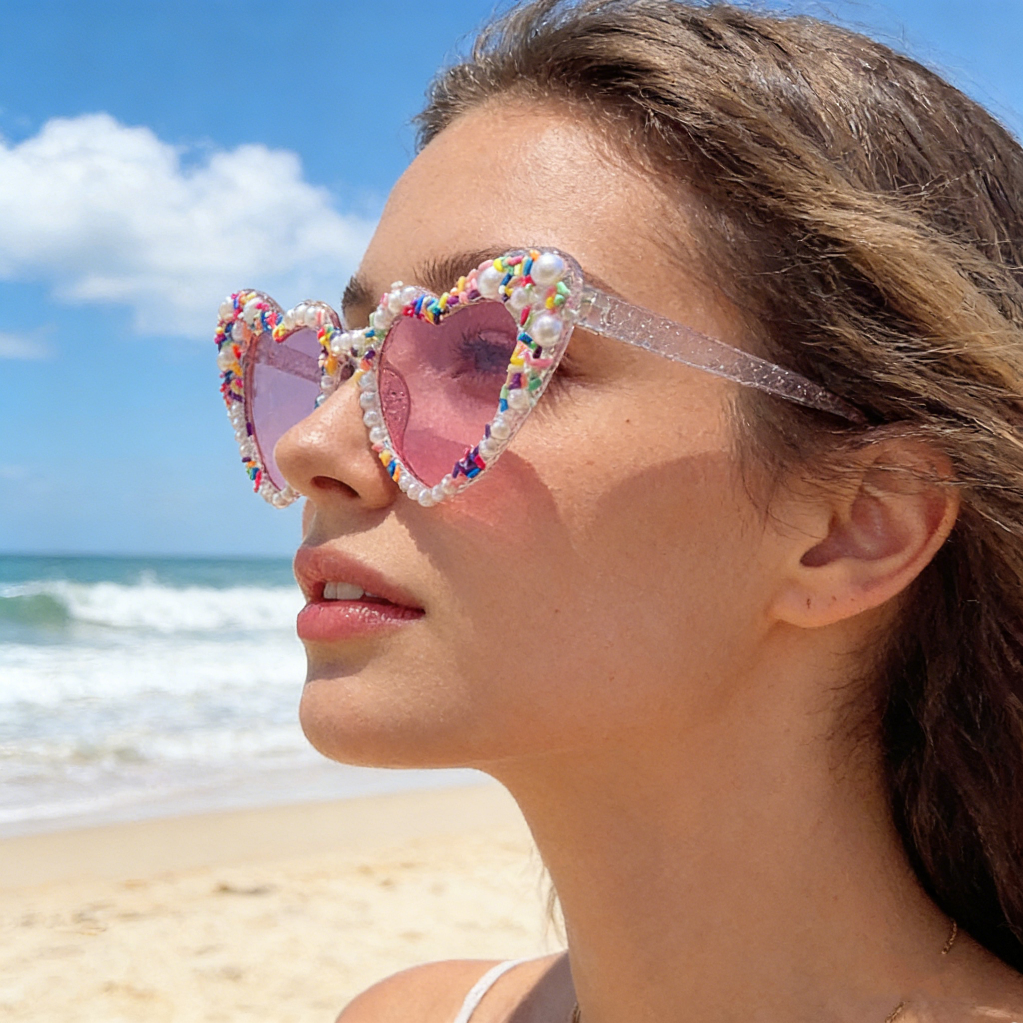 Heart Design Sunglasses Pc Mat - Street Fashion Events ulasan dan harga